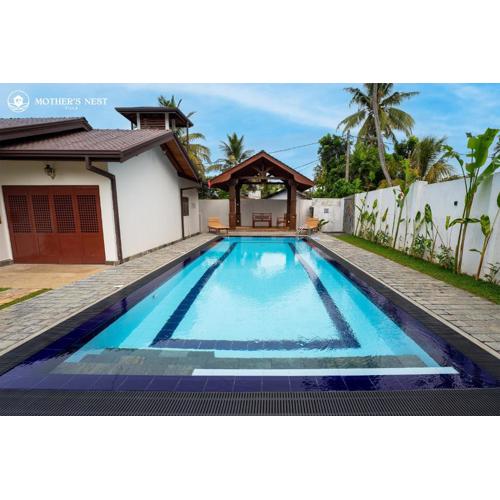 Mother’s Nest Villa with Pool