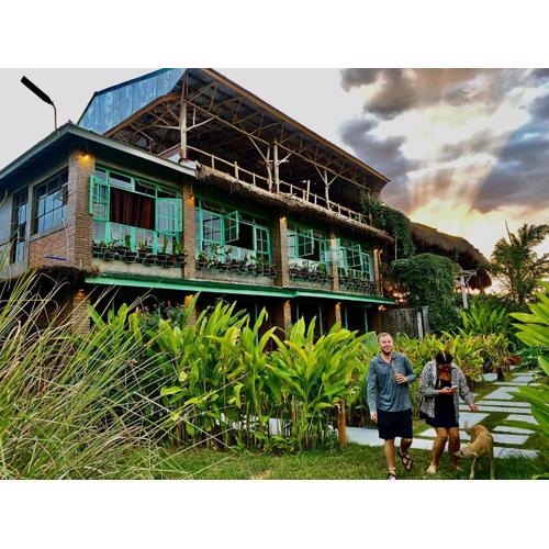 Mount Kilimanjaro 360 view Cottage