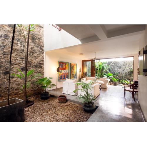 Mount Lodge Boutique Hotel