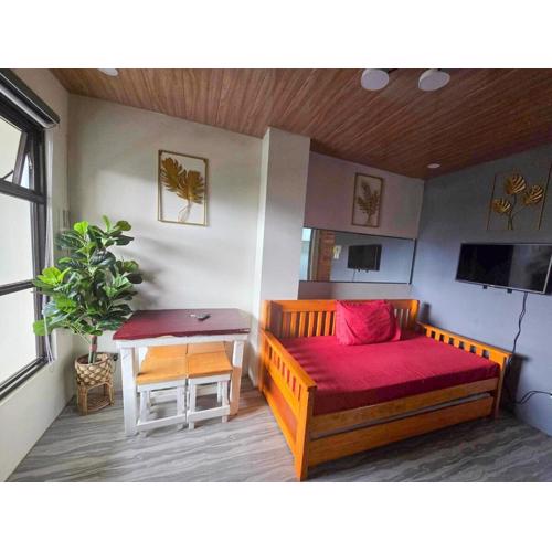 Mountain Sunctuary-F1 2 Bedroom with nature view