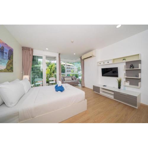 Mountain view apartment near Kata beach