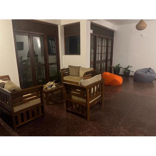 Mounty K backpack Hostels