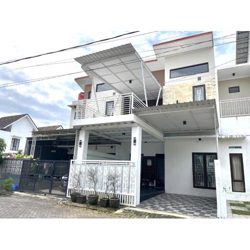 MP Villa Palmiers B3 Malang