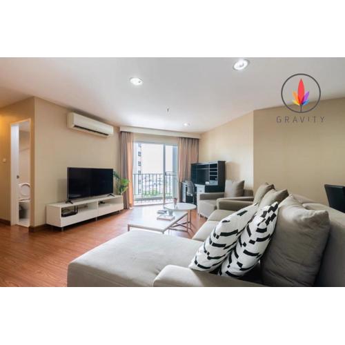 MRT rame9 Jodd Fairs night market, walk for a few minutes, two bedrooms and two bathrooms