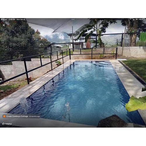 Mt Apo View Creekside Whole house with Pool by Creek Cowboys Cottage