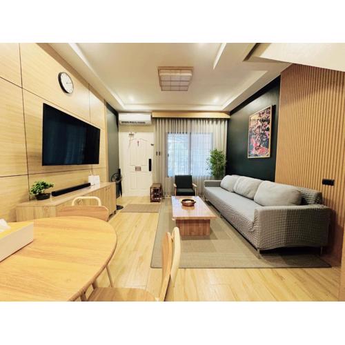 MUJI TOWNHOUSE SUITE in Central Makati BILLIARDS, KTV