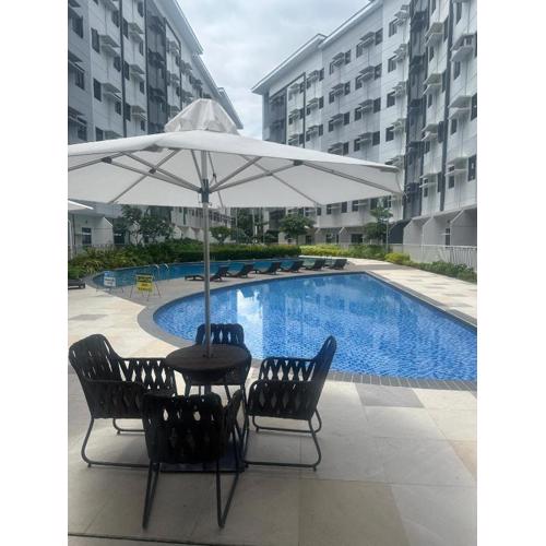 Muntinlupa Staycation Leaf Residences