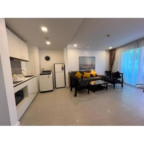 Mykonos Hua Hin - 1 bdr Condo Shared Pool Downtown