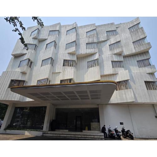 N3 Zainul Arifin Hotel