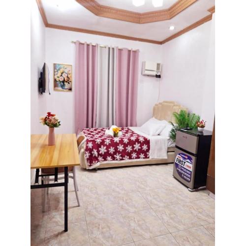 N4 Studio Room Apartment Transient House Ground Floor near Abreeza Mall, SPMC, SM Lanang & USEP
