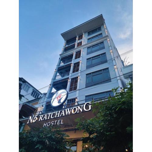 N5 Ratchawong Hostel