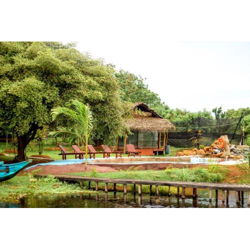 Nagara Lake Glamping Resort