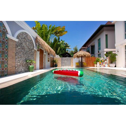 Nagawari Art Maldives BBQ Pattaya Villa