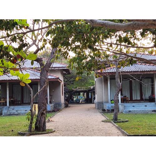 Nagenahira Beach Villa