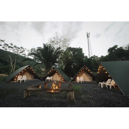 Nahm Khao Sok Hostel and Camping