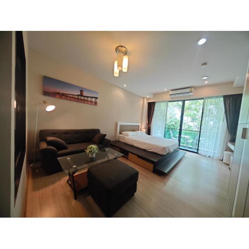 คอนโดใกล้หาดในทอน Nai Thon Beach