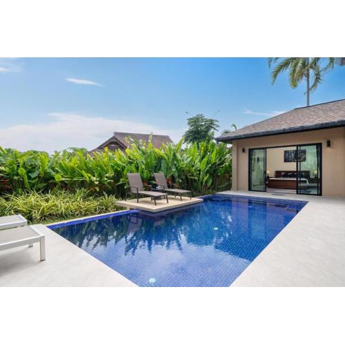 Naiharn Beach 4 Bedroom Villa