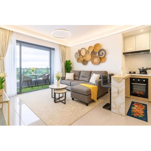 Nairobi Sky 1BR 1min to Junction Mall, Heated-Pool Gym Fast-WiFi