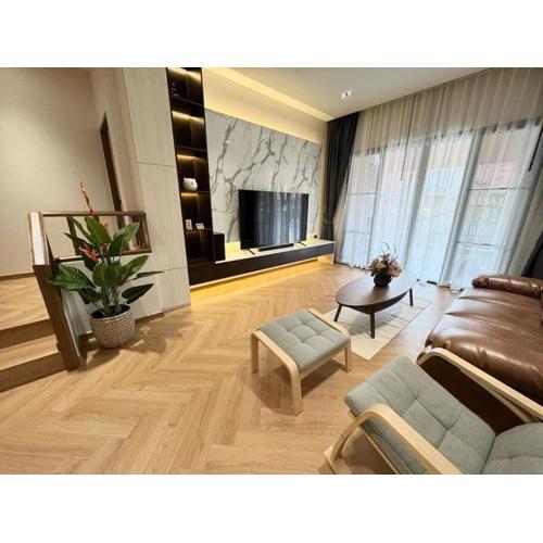 Naka Central Happy Home in Phuket city