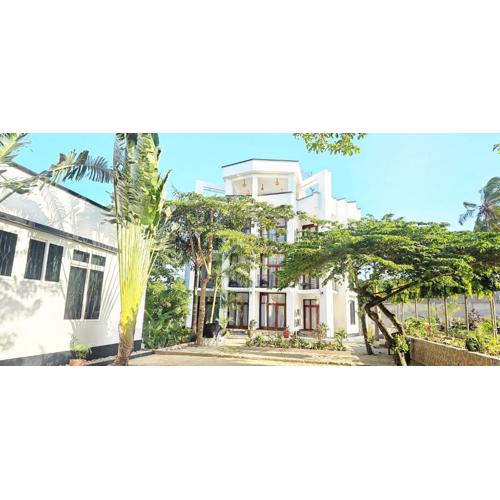 Nakupenda Afrika near JNIA Airport