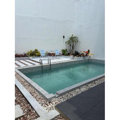 Namuya Alam Villa Private Pool, Rooftop , BBQ & Karaoke