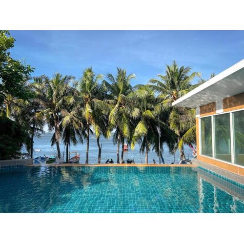 Nana Chat Bangsaen Hotel