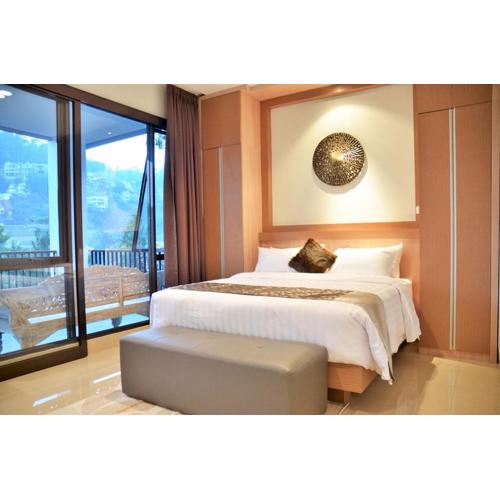 Narwastu hill view Villa 6 bedrooms with a private swimming pool and a movie room