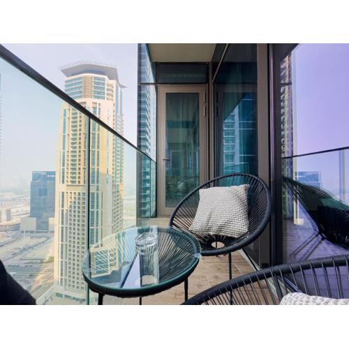 Naseem - Stylish 1BR Hotel Apartment Overlooking the Marina