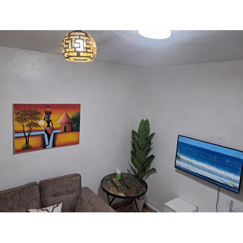 Nash Issah homes-Tel Aviv Apartment