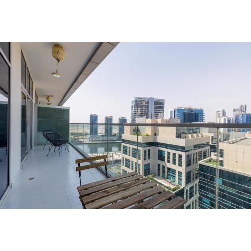 Nasma Luxury Stays - Deluxe Apartment In The Heart of Business Bay