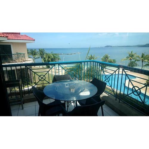 Nasugbu Resort, Beachfront Condo in Canyon Cove A1-301