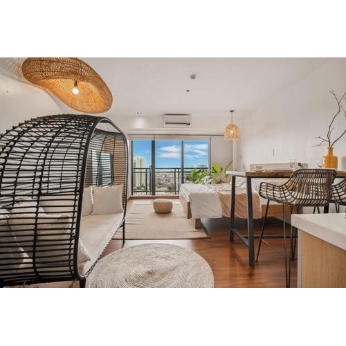 Native studio hideaway in the heart of Poblacion, Makati