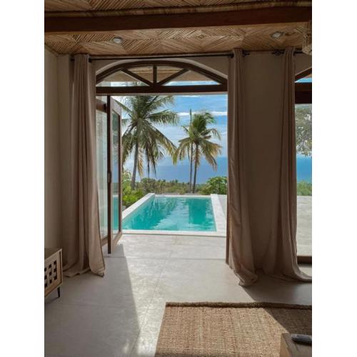 Native Villa with Pool at Kalumo Lodge