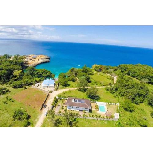 Natural Pool Villa perfect for families