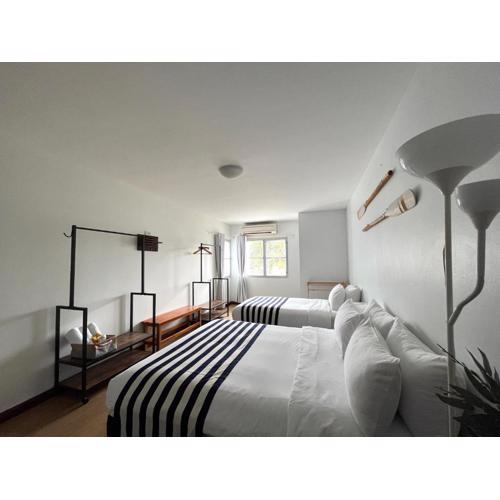 Nautical Home & Seashell House B&B