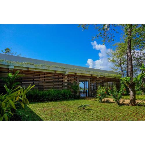 Naya Matahora Island Resort