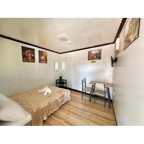 Nazarene Apartelle -R3