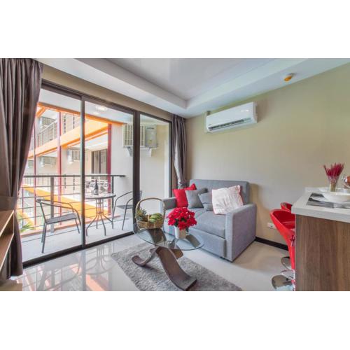 Квартира вид на бассейн NBC S402 by IBG Property