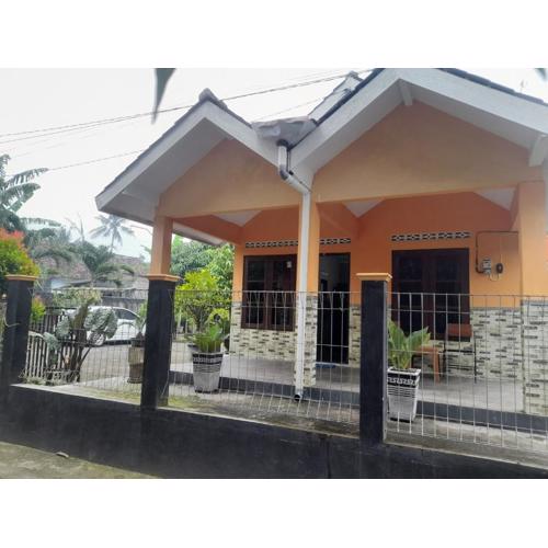 Ndalem Katresnan Kalongan "Homestay"