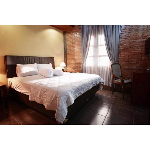 Ndalem Maharani Guest House