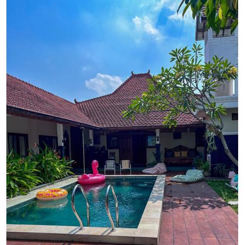 Ndalem Srigading Villa Solo