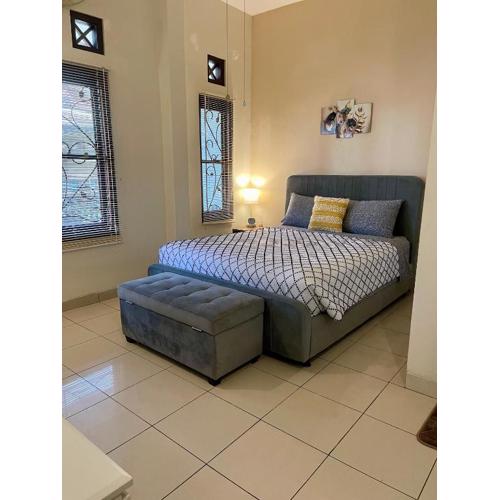 Ndalem Suryo Guesthouse