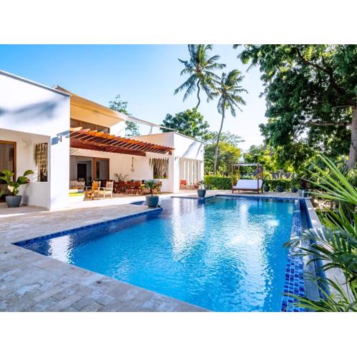 Ndoto Zetu - Modern Swahili Chic