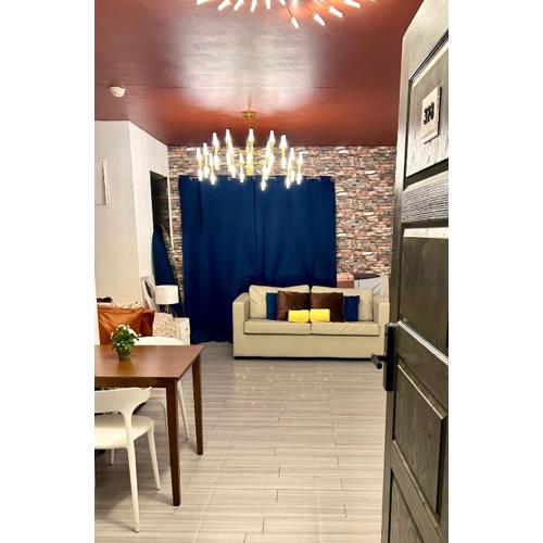 Near Airport Beach SwimmingPool HotShower NoElevator Plumera Mactan Condo