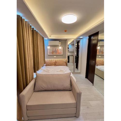 Near AYALA-Charming Studio with Balcony&Great View
