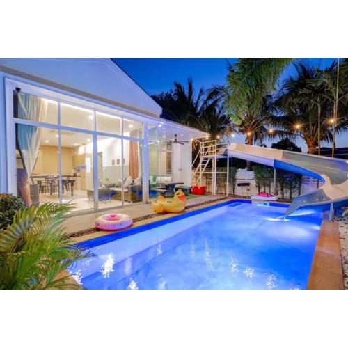 Near Beach Two Pool villa 2