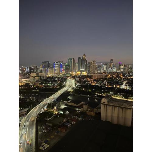 Near Bgc Makati Ortigas 1Br Wi-Fi Netflix balcony