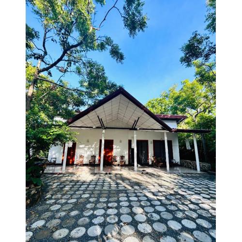 Neem Holiday Bungalow yala