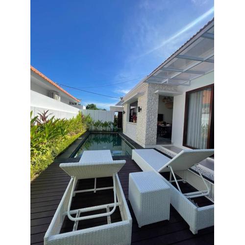 New 2BR Villa Private Pool Near Seminyak