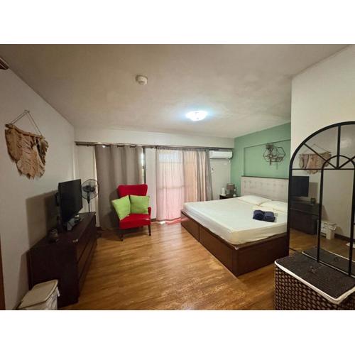NEW! 3BR Home in Serene Pasig Condo with Fast Wifi